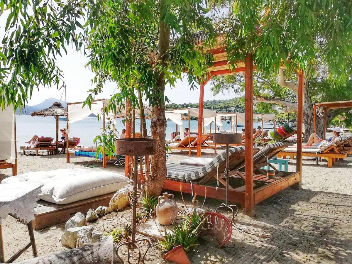 Summer Feel Suites Πόρος Εξωτερικό φωτογραφία
