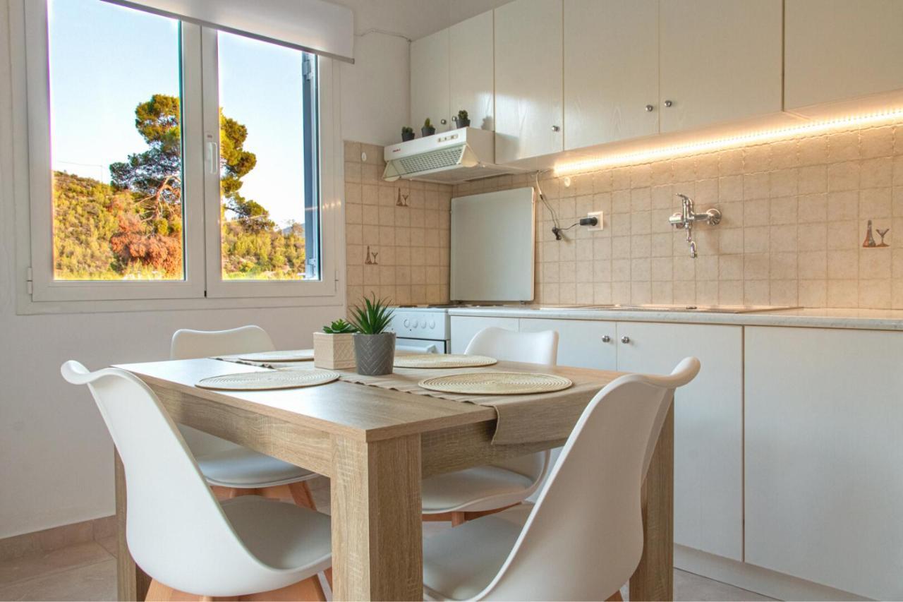 Summer Feel Suites Πόρος Εξωτερικό φωτογραφία