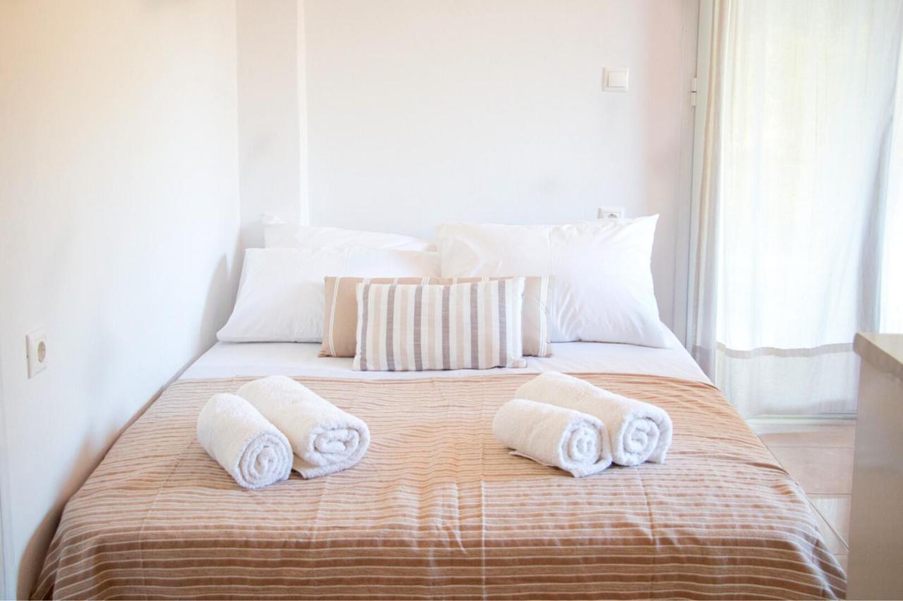 Summer Feel Suites Πόρος Εξωτερικό φωτογραφία