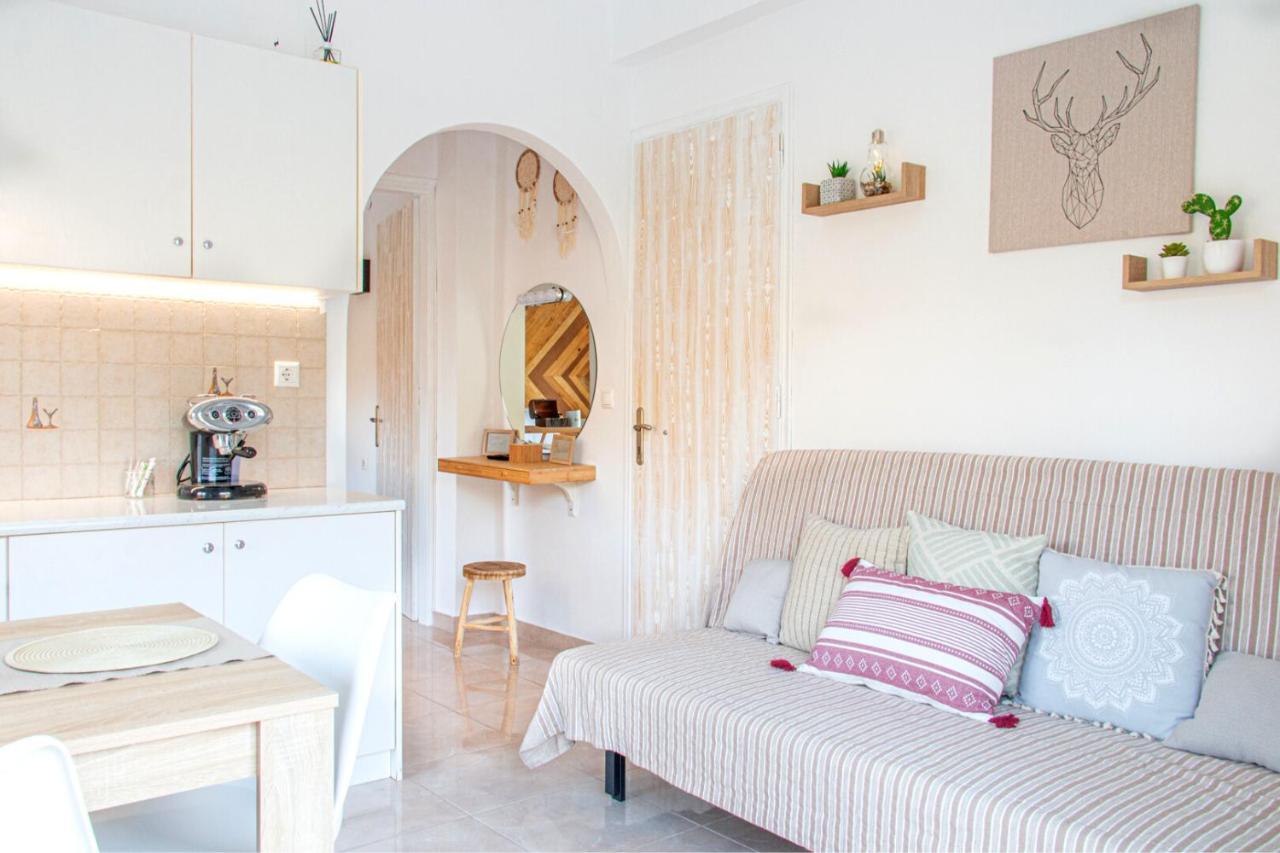 Summer Feel Suites Πόρος Εξωτερικό φωτογραφία